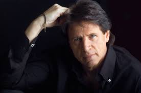 IL GRANDE RITORNO DI SANDRO GIACOBBE “SOLO UN BACIO”!